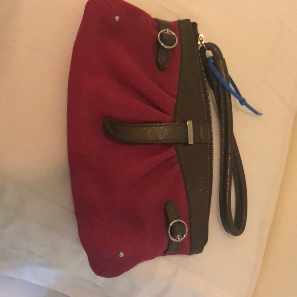 Bold Wristlet/clutch